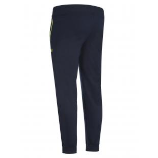 Мъжки спортен екип подходящ за свободно време